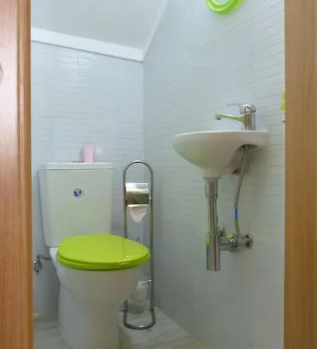 Casa Amarela - Center By The