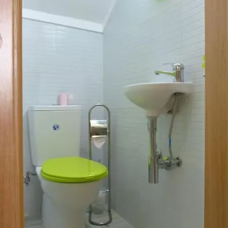 Casa Amarela - Center By The