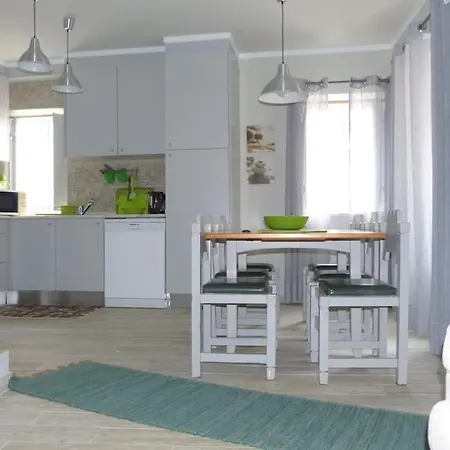 Apartment Casa Amarela - Center By The