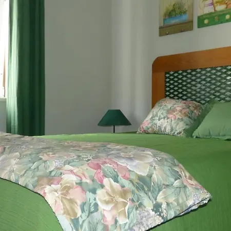 Casa Amarela - Center By The Apartment